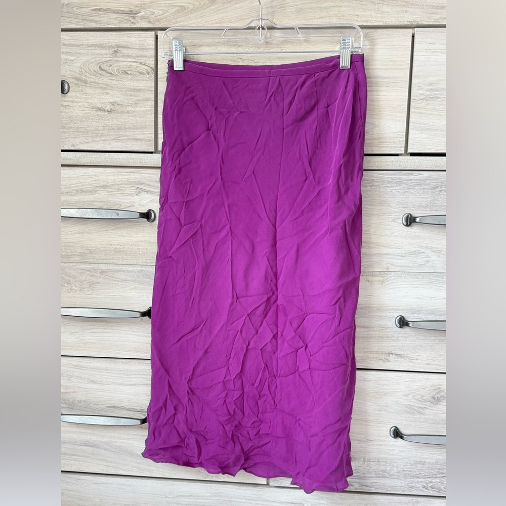 Vintage Ann Taylor 100% Silk Fuchsia Midi Skirt Flowing Slip Style Size 4P - Picture 2 of 8